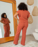 Conjunto plus size calça e blusa em malha confortável