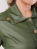 Camisa parka plus size verde em couro fake