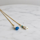 Colar Dourado com Pérolas Naturais e Pedra Azul Banho de Ouro