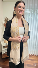 Pashmina Feminina Bege Estampa Paisley com Franjas Elegante e Sofisticada