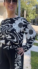 Blusa Feminina Plus Size Estampada Preto e Branco em Viscose com Cinto – Elegância e Conforto do 44 ao 54