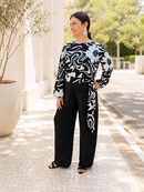 Blusa Feminina Plus Size Estampada Preto e Branco em Viscose com Cinto – Elegância e Conforto do 44 ao 54