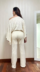 Conjunto Off White Elegante em Malha Texturizada