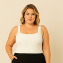 Top Canelado Off-White Plus Size com Alça Larga e Decote Quadrado