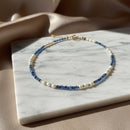 Colar Pérolas Naturais e Cristais Azuis com Banho de Ouro