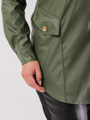 Camisa parka plus size verde em couro fake