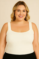 Top Canelado Off-White Plus Size com Alça Larga e Decote Quadrado