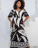 Vestido Preto e Branco Plus Size Chic aberto Andreza